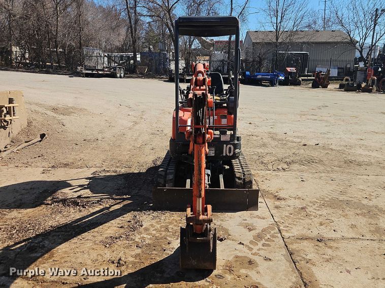 image for item EO7044 2019 Kubota U17 mini excavator
