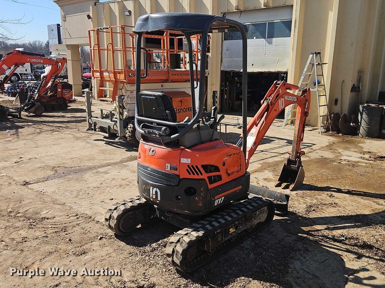 image for item EO7044 2019 Kubota U17 mini excavator