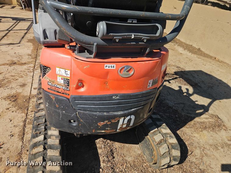image for item EO7044 2019 Kubota U17 mini excavator