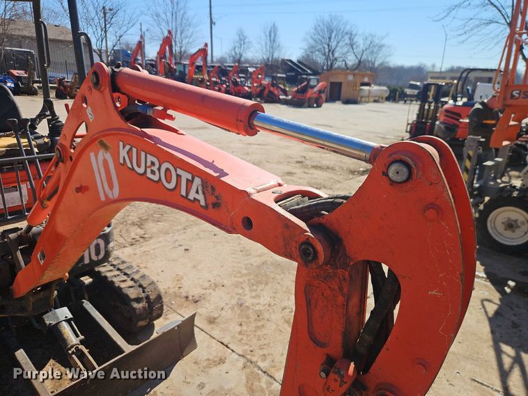 image for item EO7044 2019 Kubota U17 mini excavator