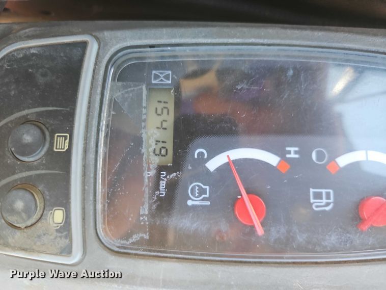 image for item EO7044 2019 Kubota U17 mini excavator