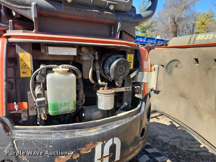 image for item EO7044 2019 Kubota U17 mini excavator