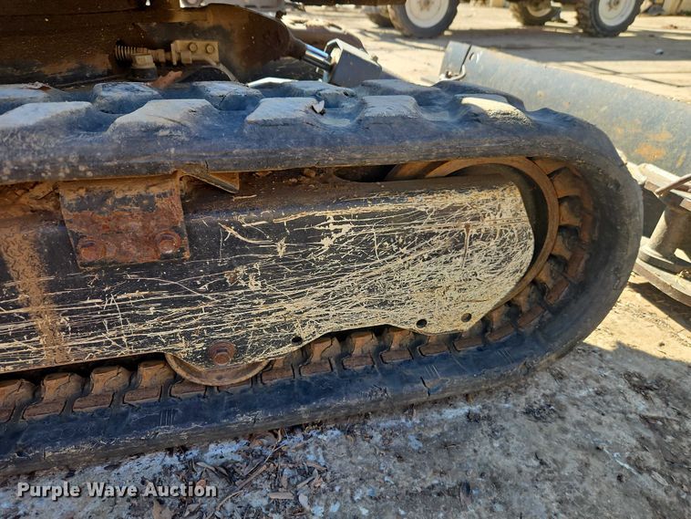 image for item EO7044 2019 Kubota U17 mini excavator