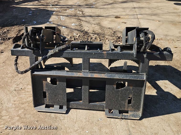 image for item EO7046 Star Industries skid steer grapple bucket