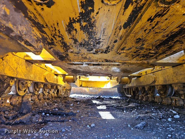 image for item EO7048 2008 John Deere 650J XLT dozer