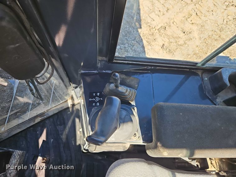 image for item EO7048 2008 John Deere 650J XLT dozer