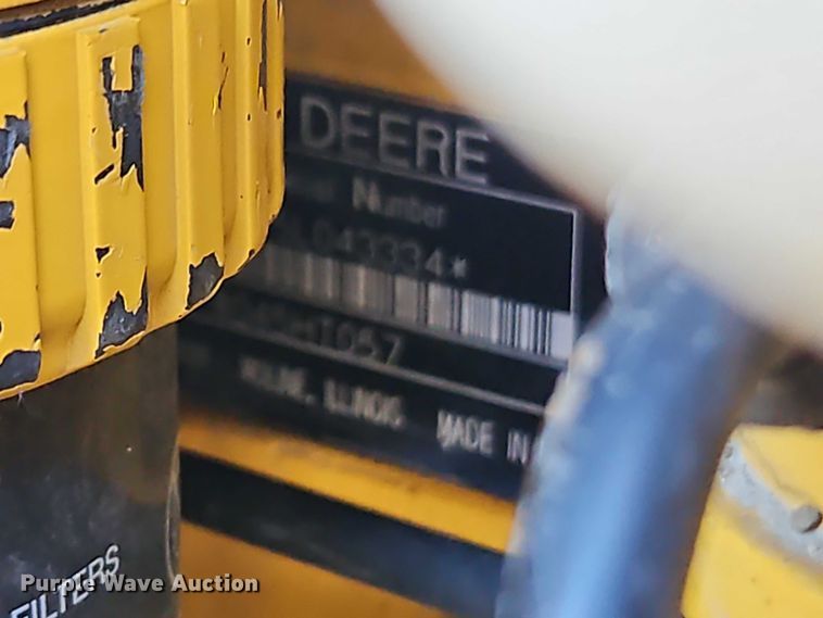 image for item EO7048 2008 John Deere 650J XLT dozer