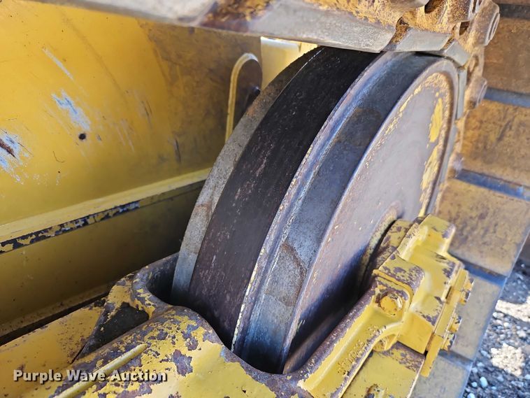 image for item EO7048 2008 John Deere 650J XLT dozer