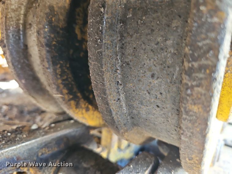 image for item EO7048 2008 John Deere 650J XLT dozer