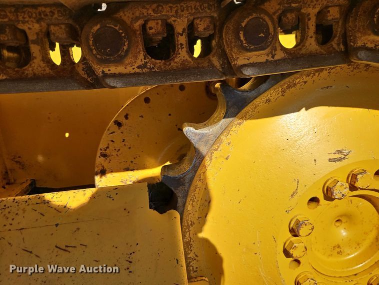 image for item EO7048 2008 John Deere 650J XLT dozer