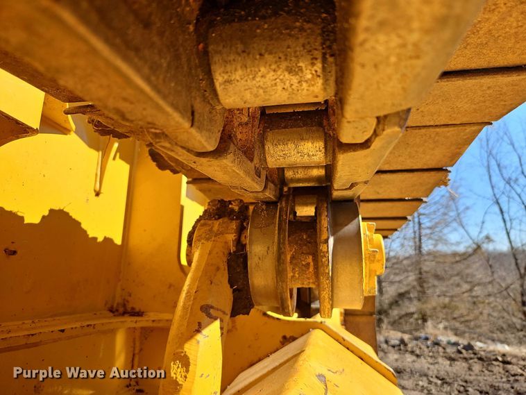 image for item EO7048 2008 John Deere 650J XLT dozer