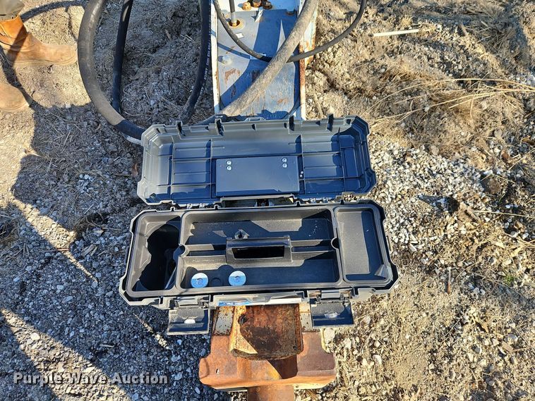 image for item EO7049 Kent FX175QTV breaker