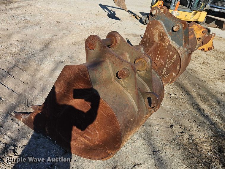 image for item EO7050 Werk-Brau excavator bucket