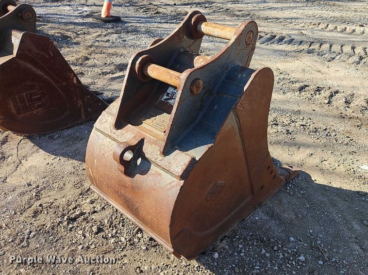 image for item EO7051 Hensley KOBSK115 excavator bucket
