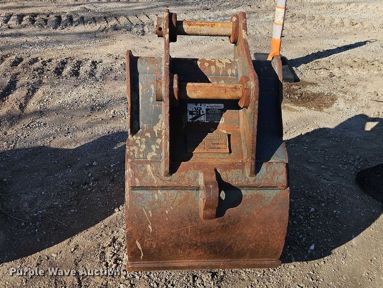 image for item EO7051 Hensley KOBSK115 excavator bucket