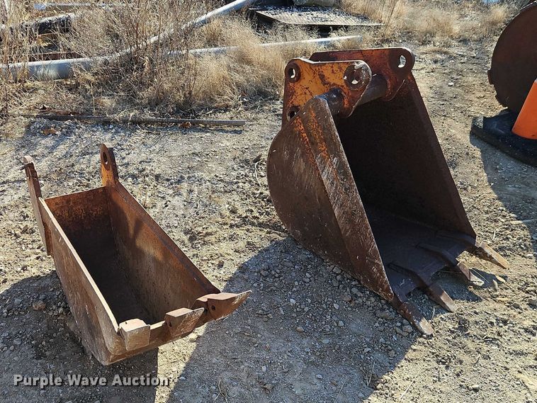 image for item EO7052 (2) backhoe buckets