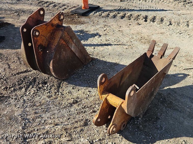 image for item EO7052 (2) backhoe buckets
