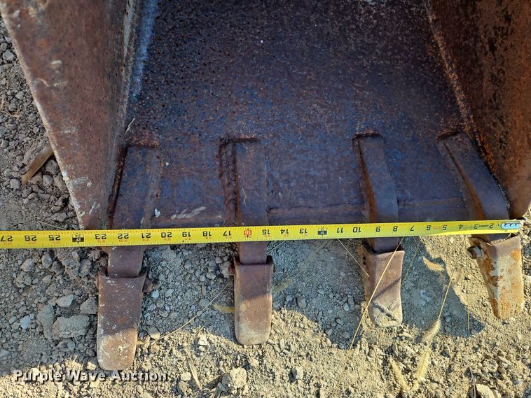 image for item EO7052 (2) backhoe buckets