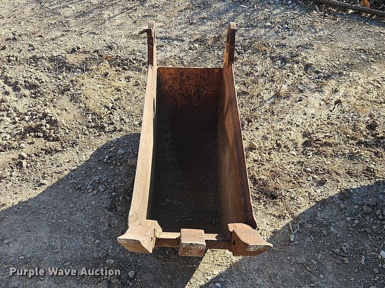 image for item EO7052 (2) backhoe buckets
