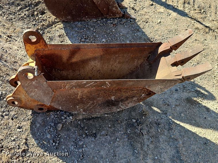 image for item EO7052 (2) backhoe buckets
