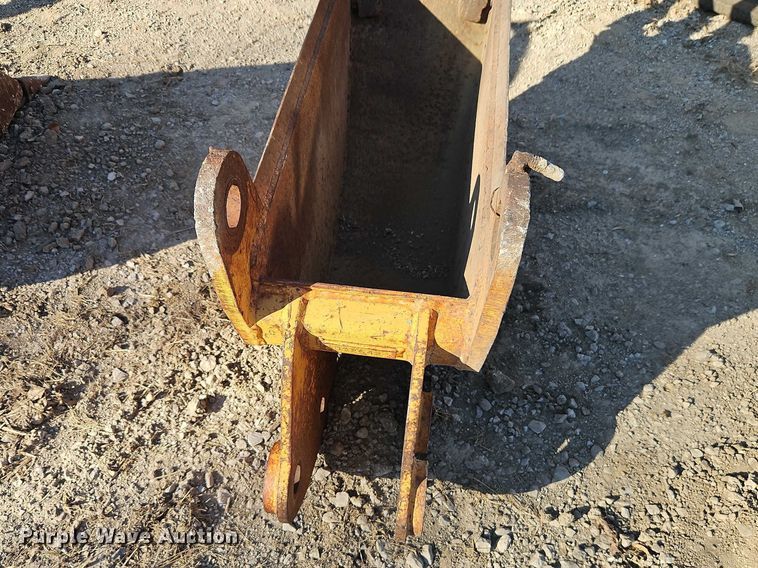 image for item EO7052 (2) backhoe buckets