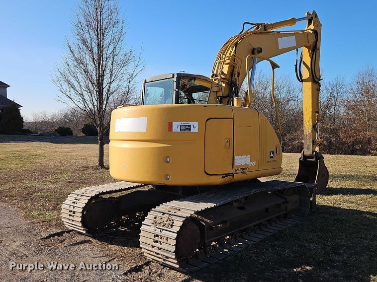 image for item EO7053 2007 John Deere 135C RTS excavator