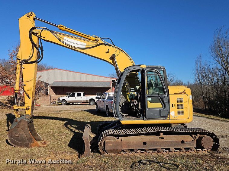 image for item EO7053 2007 John Deere 135C RTS excavator