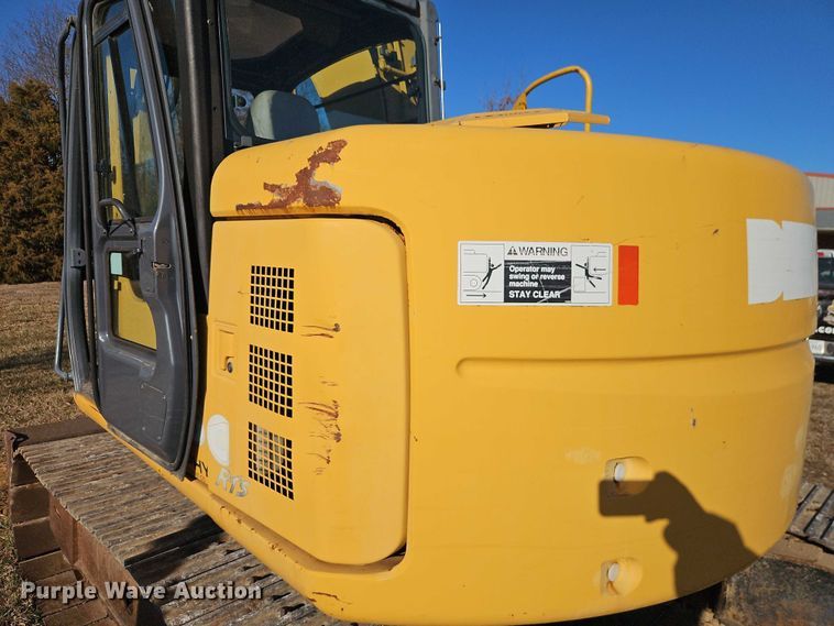 image for item EO7053 2007 John Deere 135C RTS excavator