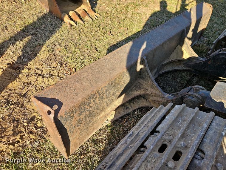 image for item EO7053 2007 John Deere 135C RTS excavator