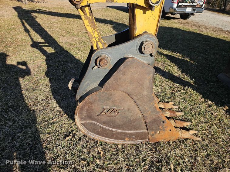 image for item EO7053 2007 John Deere 135C RTS excavator