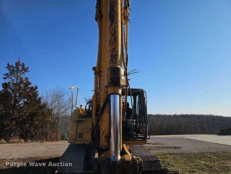 image for item EO7053 2007 John Deere 135C RTS excavator