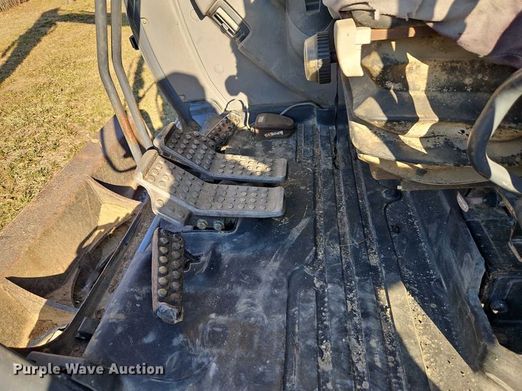 image for item EO7053 2007 John Deere 135C RTS excavator