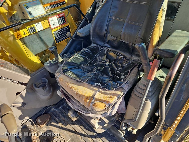 image for item EO7053 2007 John Deere 135C RTS excavator