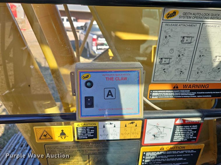 image for item EO7053 2007 John Deere 135C RTS excavator