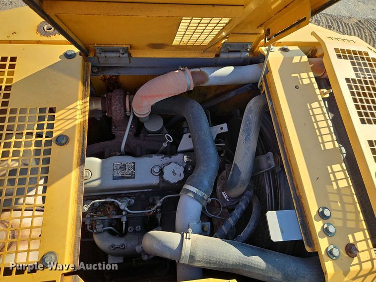 image for item EO7053 2007 John Deere 135C RTS excavator