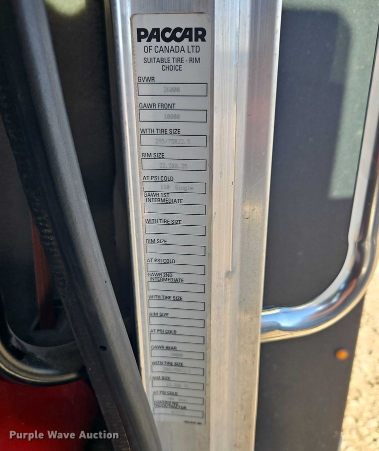 image for item EO7054 2019 Peterbilt 337 utility / service truck