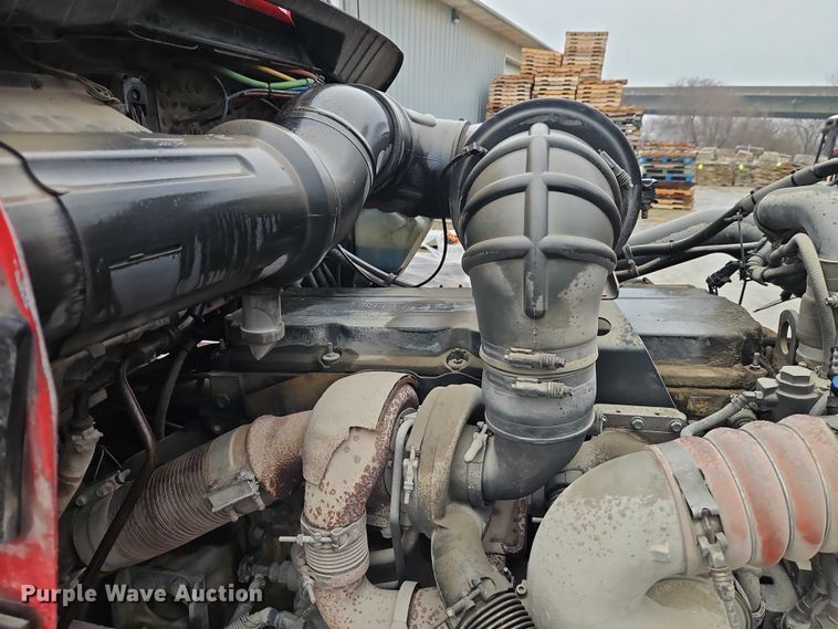 image for item EO7058 2006 Kenworth T800 flatbed truck