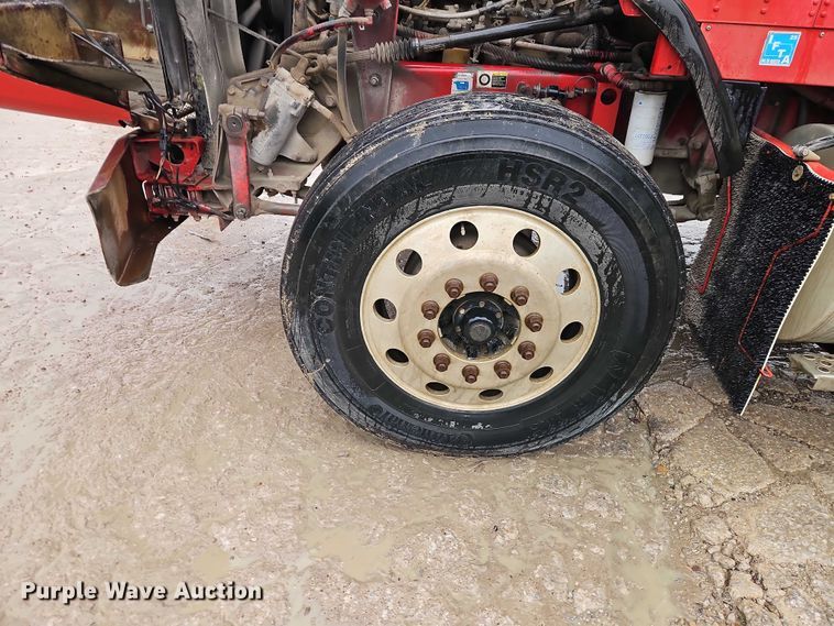 image for item EO7058 2006 Kenworth T800 flatbed truck