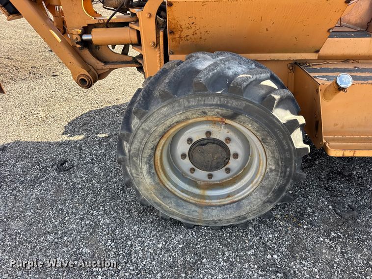 image for item ER0225 1989 Case 760 vibratory cable plow