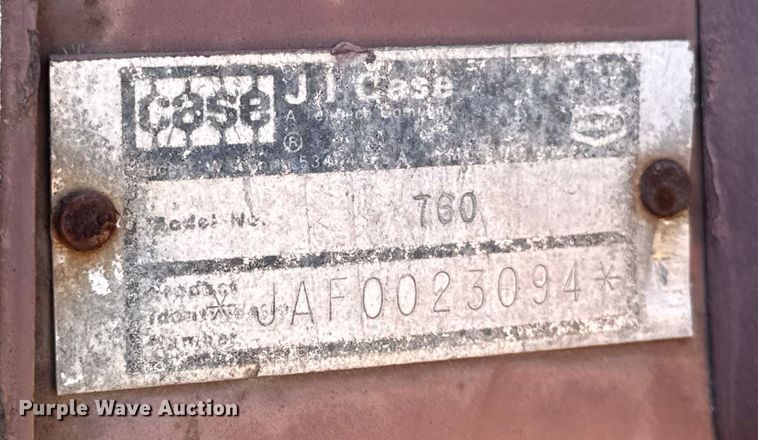 image for item ER0225 1989 Case 760 vibratory cable plow