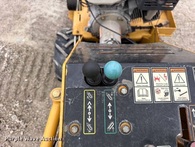 image for item ER0432 2017 Vermeer RTX130 trencher