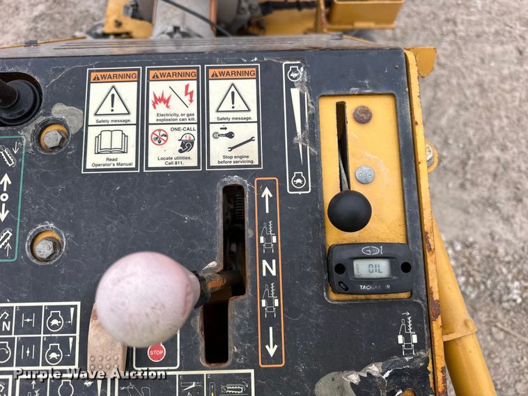 image for item ER0432 2017 Vermeer RTX130 trencher