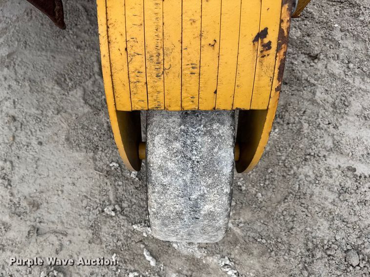 image for item ER0432 2017 Vermeer RTX130 trencher