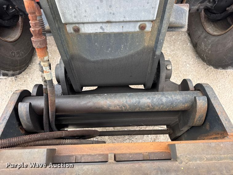 image for item ER0434 2005 Manitou MVT 665T telehandler