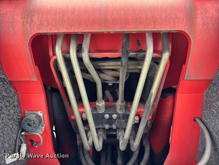 image for item ER0434 2005 Manitou MVT 665T telehandler