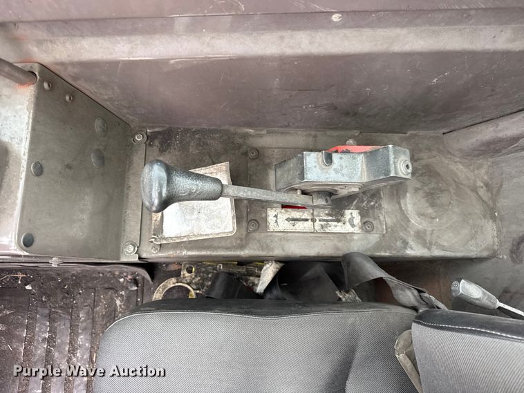 image for item ER0434 2005 Manitou MVT 665T telehandler