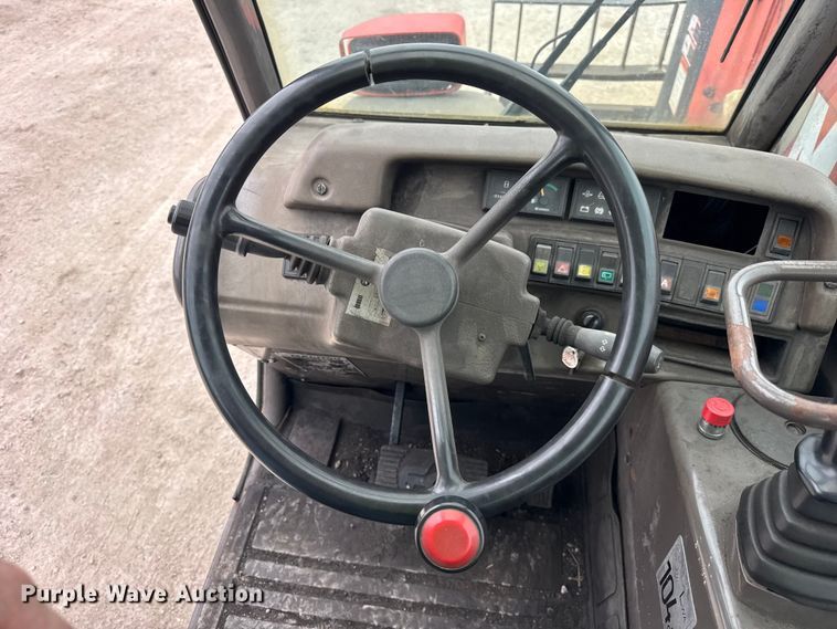 image for item ER0434 2005 Manitou MVT 665T telehandler