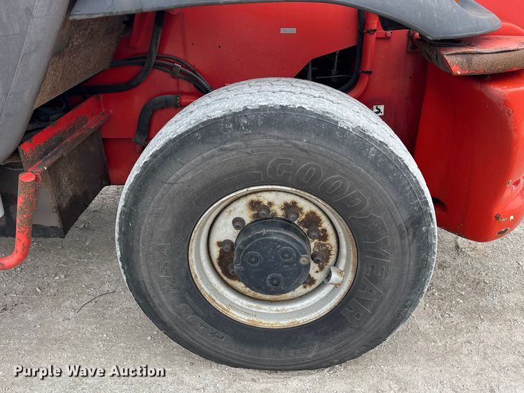 image for item ER0434 2005 Manitou MVT 665T telehandler