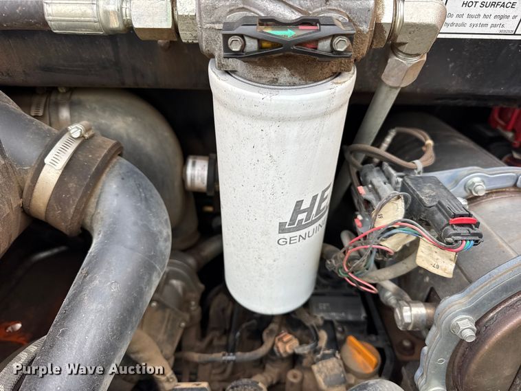 image for item ER0435 2021 Gehl RT105 tracked skid steer loader