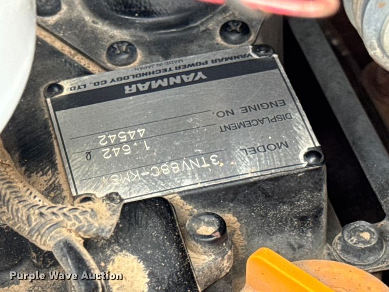 image for item ER0435 2021 Gehl RT105 tracked skid steer loader